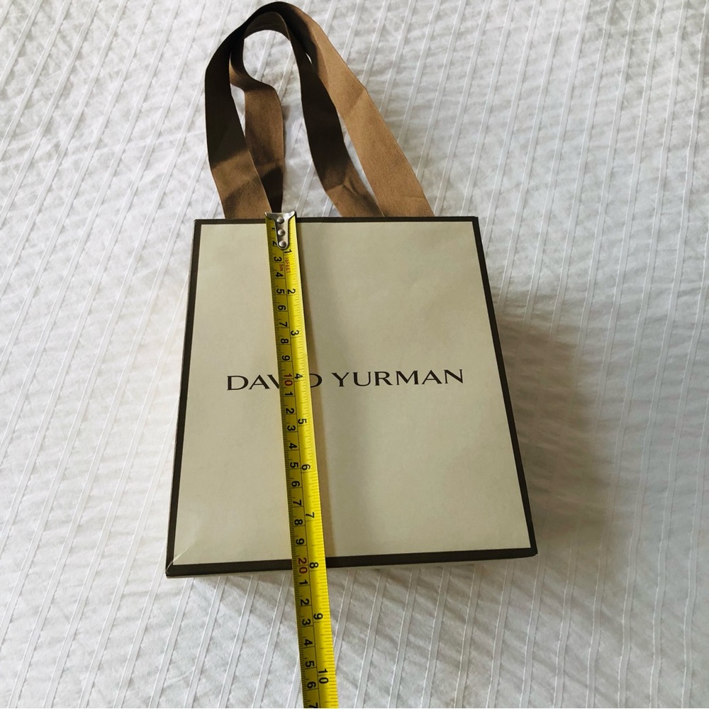 David Yurman Cream and Black Shopping Gift Bag - Picture 5 of 9